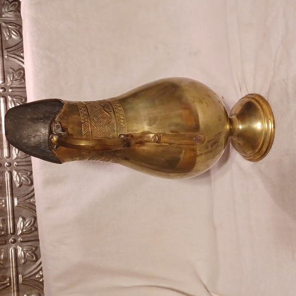 Vintage Large Brass Pitcher Carafe Home Decor Vase - Picture 3 of 5